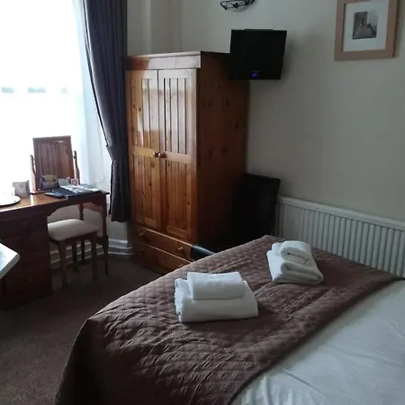 Eden Bed and Breakfast 4*