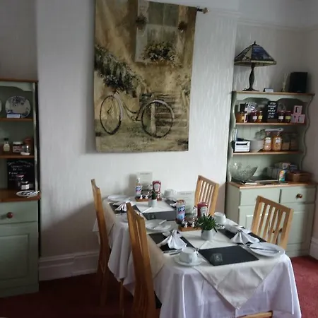 Couette-café Eden 4*